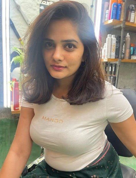 Devi Shelinia: Free Pornstar Videos @ xGroovy.